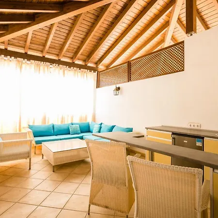 A 4 Floors House With A Large Capacity Los Cristianos (Tenerife)