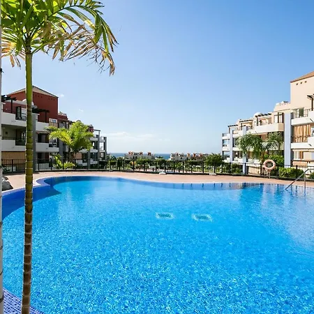 A 4 Floors House With A Large Capacity Casa vacanze *